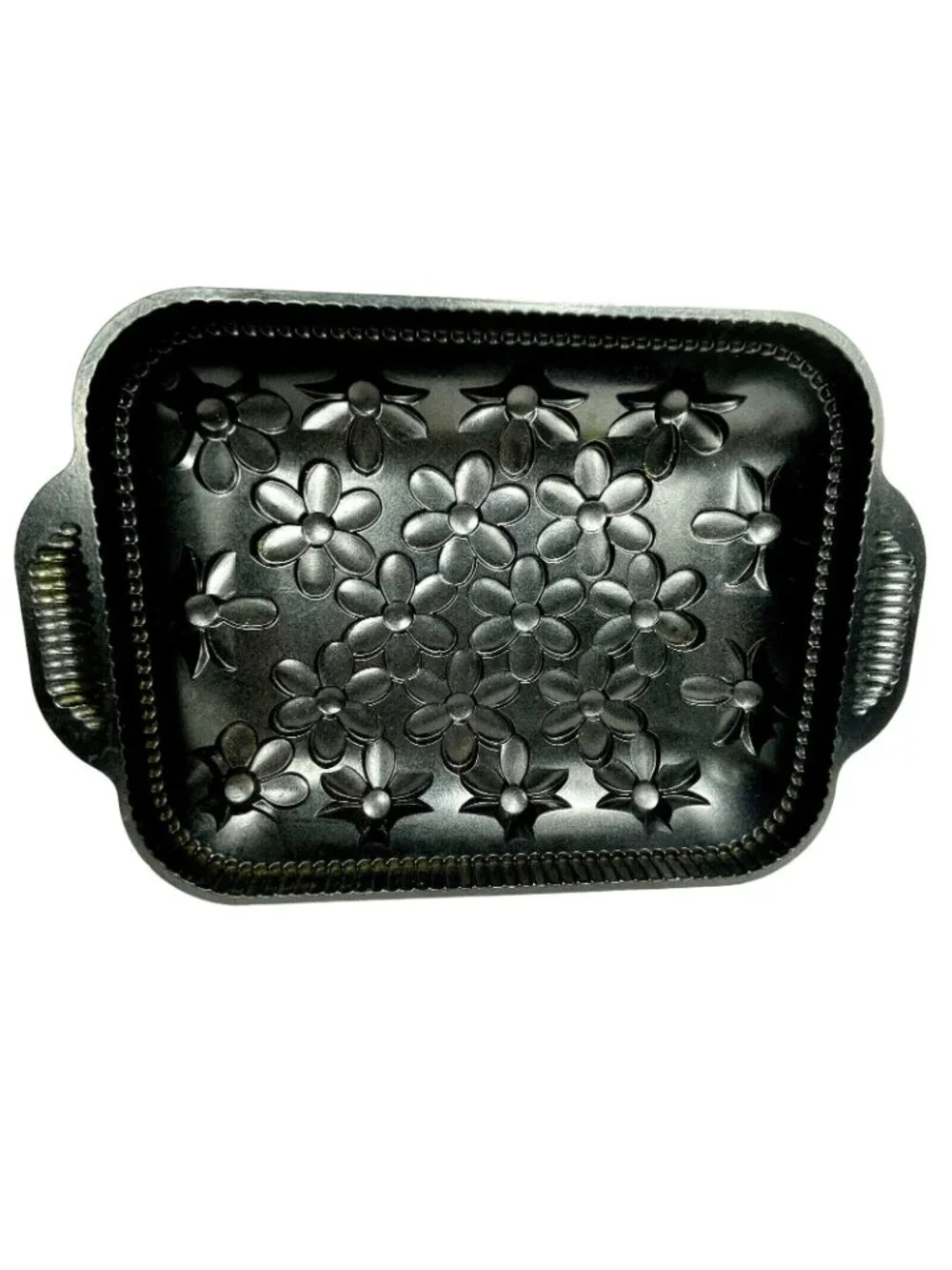 Nordic Ware Cake Pan Spring Daisy 10 Cups